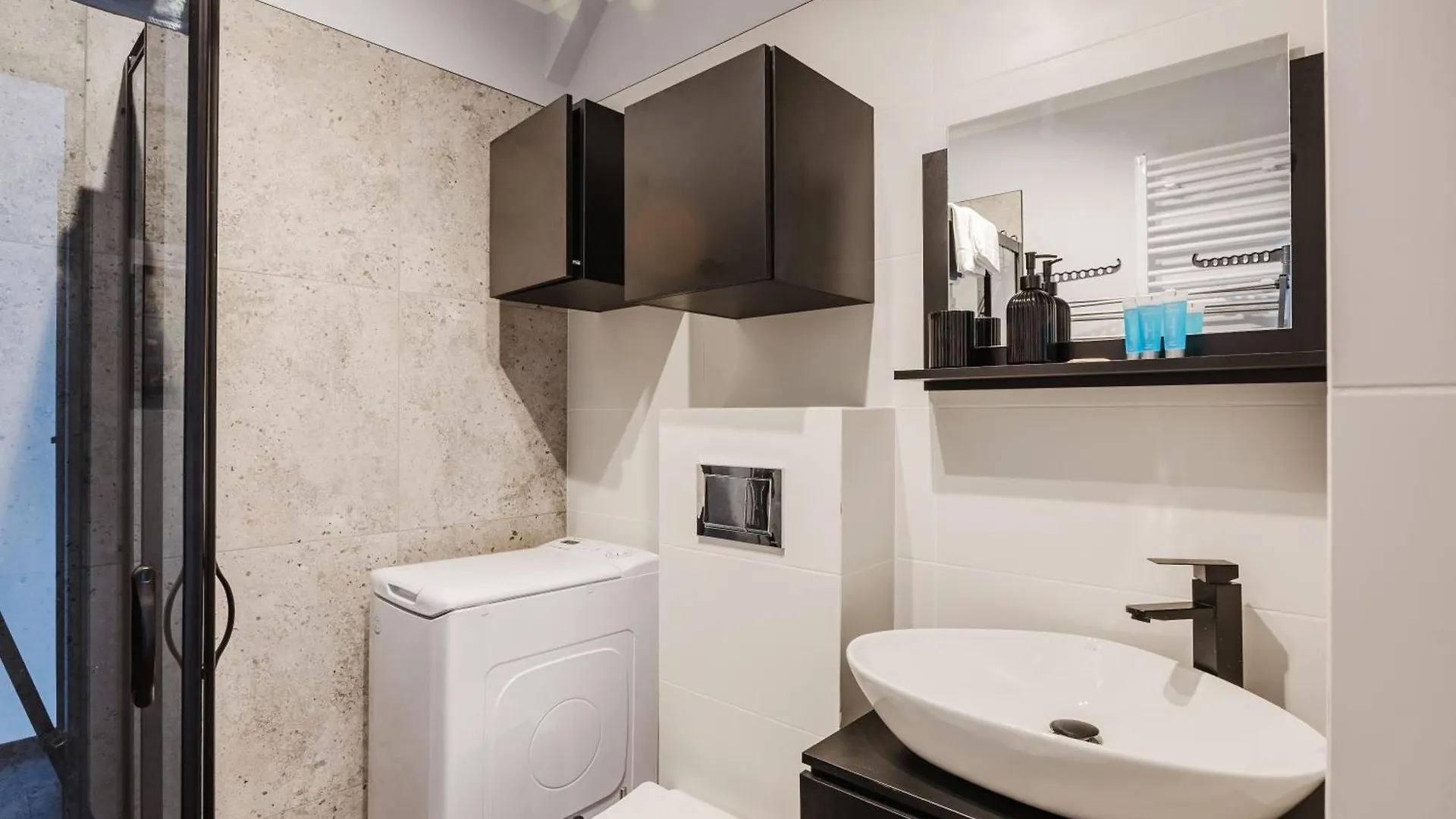 Rynek Jezycki Roof Loft Apartment Poznan