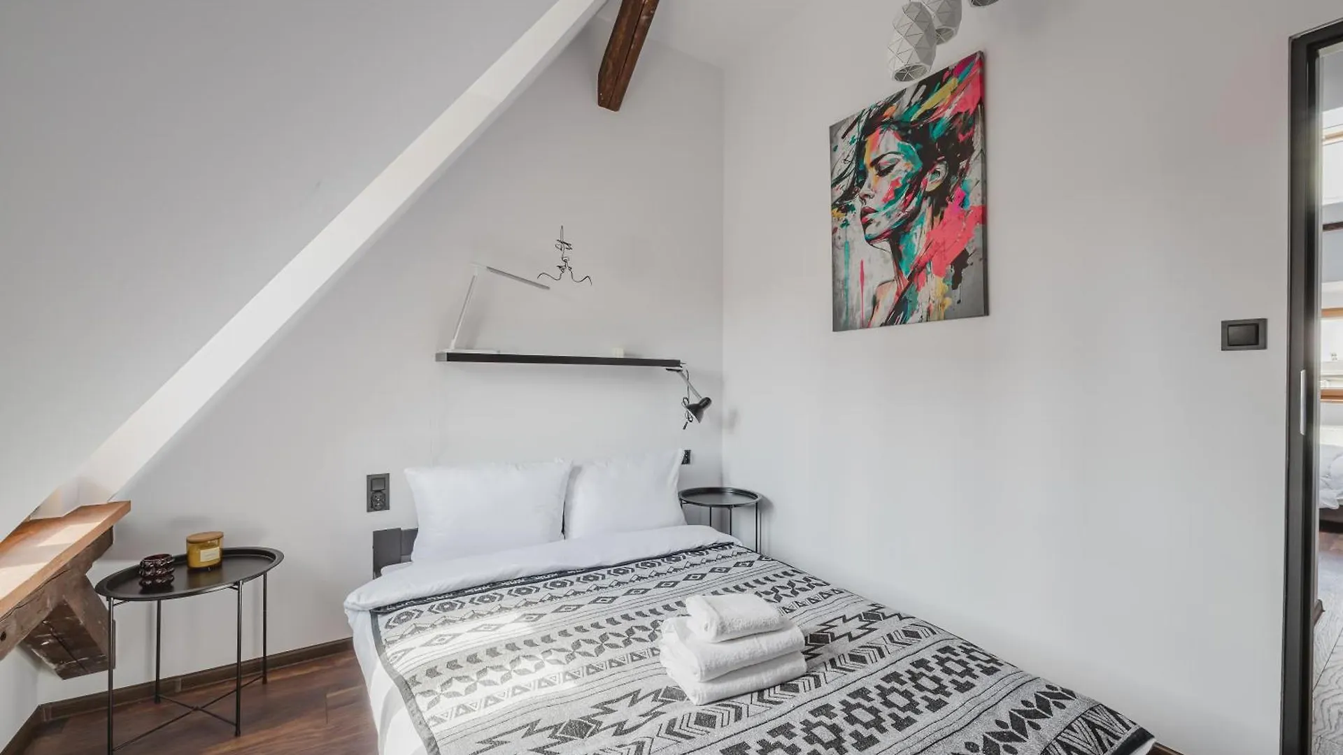 Rynek Jezycki Roof Loft Apartment Poznan