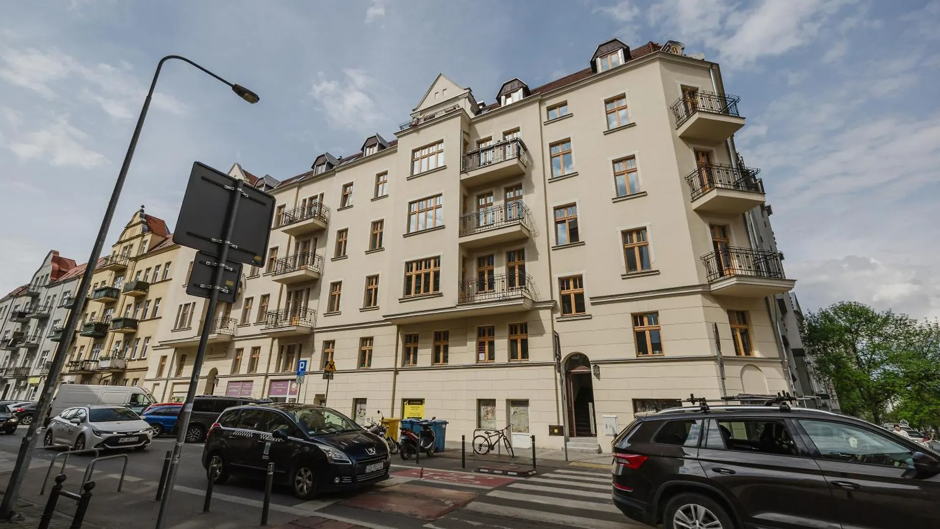 Rynek Jezycki Roof Loft Apartment Poznań